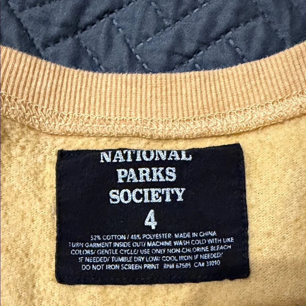 Torrid size 4 Yellow Yellowstone National Park Sweatshirt - Picture 3 of 4